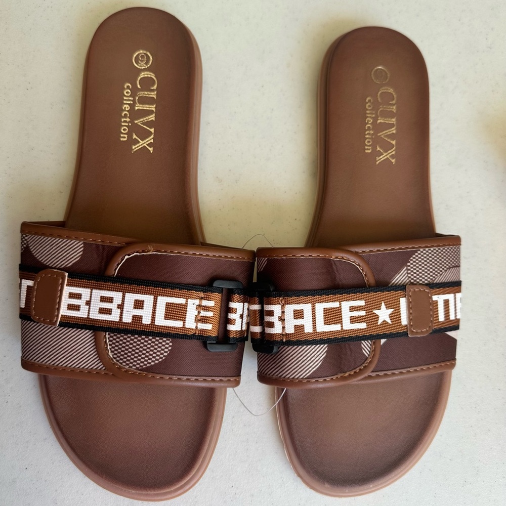 CUVX Collection Embrace Angel Slide Slip Ons NWT